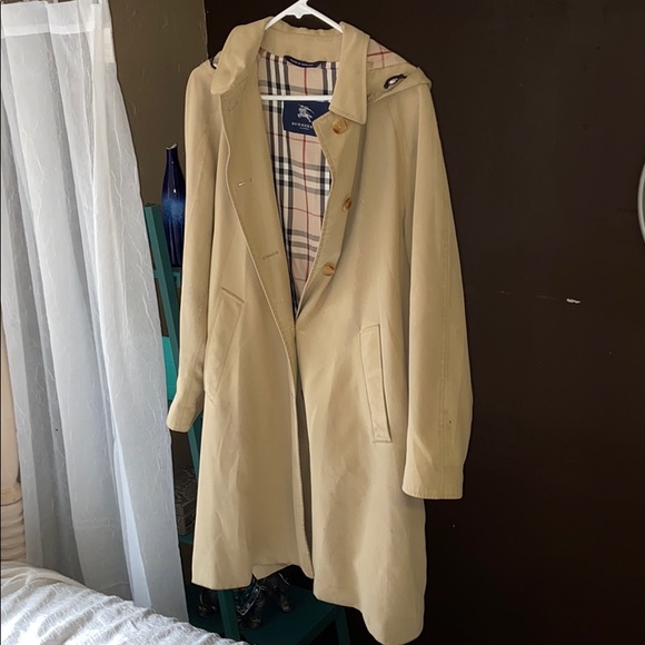 COPY - Burberry trench coat